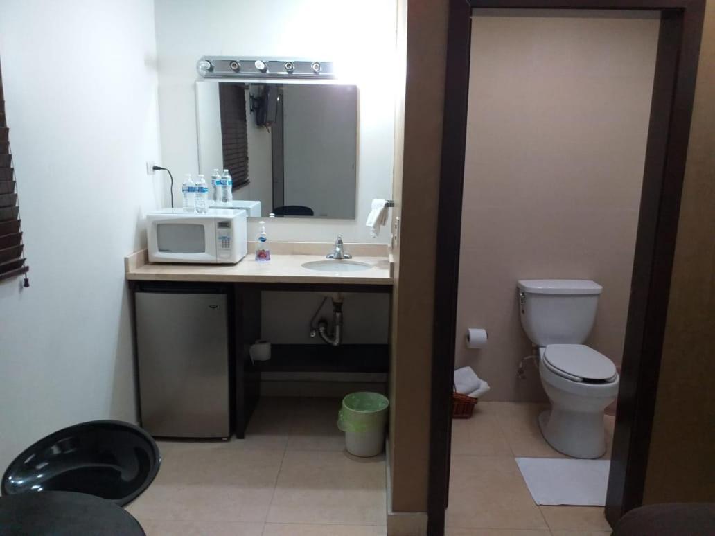 Premier Hotel Suites Ciudad Obregón Exteriör bild