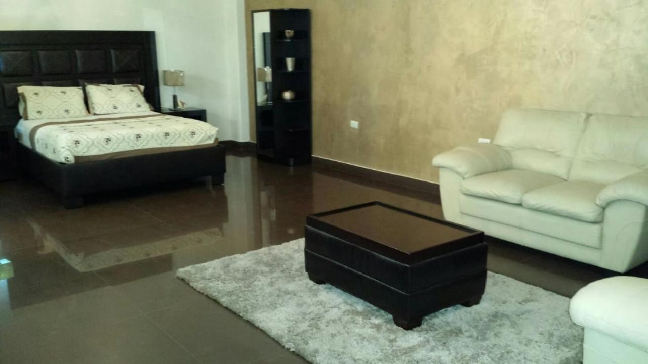 Premier Hotel Suites Ciudad Obregón Exteriör bild